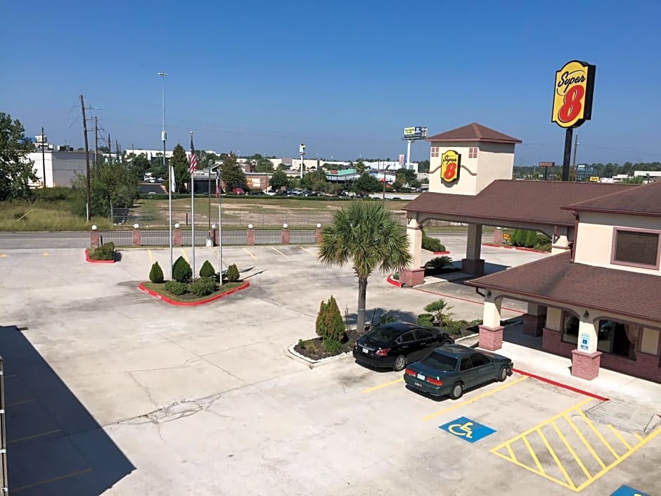 Super 8 by Wyndham Humble/Fm 1960/Hwy 59