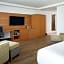 DoubleTree by Hilton Miami North I-95, FL
