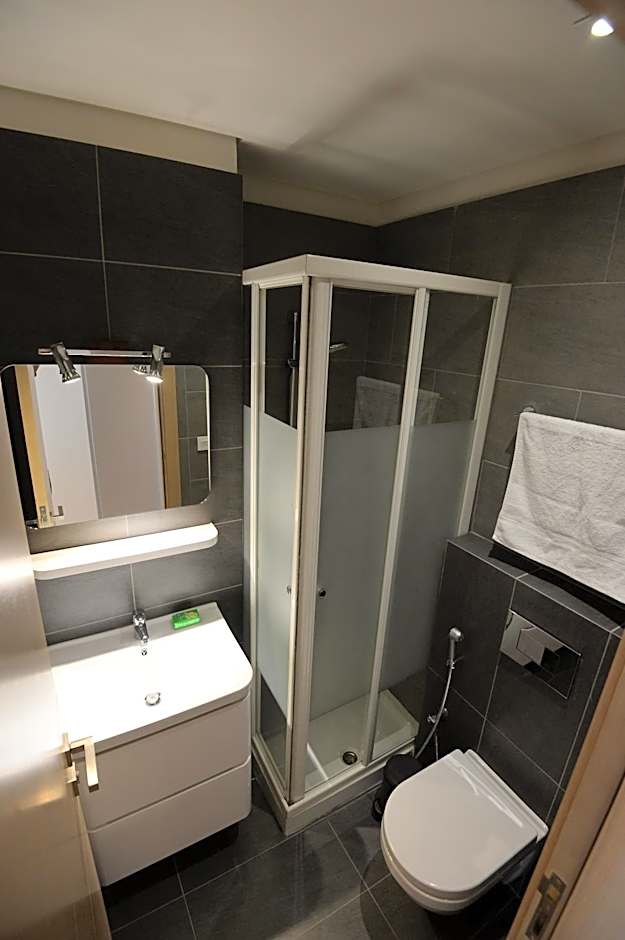 Nest 1 Hotel