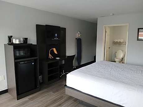 King Room - Non-Smoking