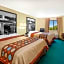 Super 8 by Wyndham Montgomery I-65