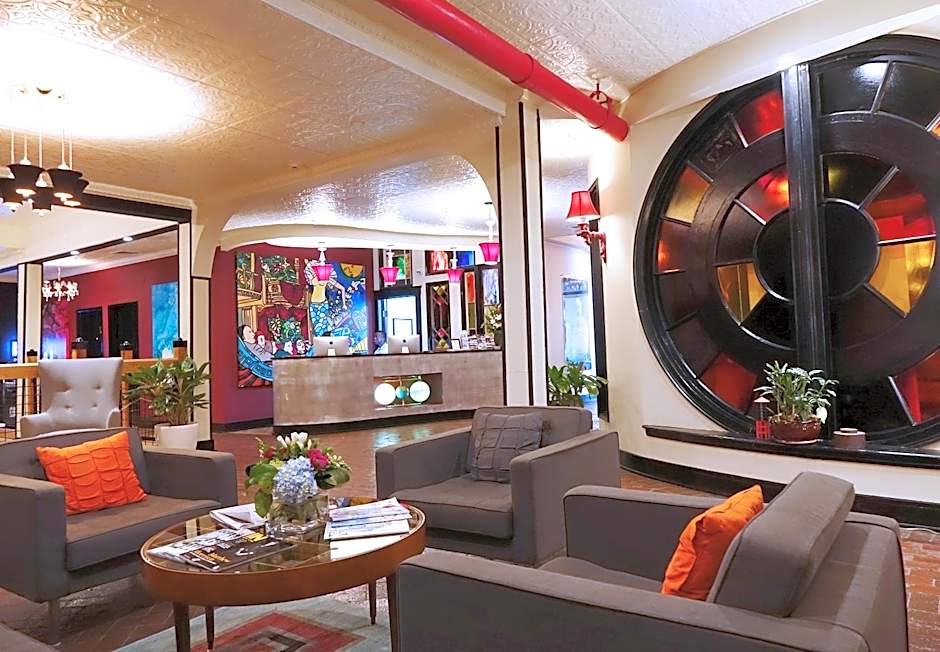 Henry Norman Hotel