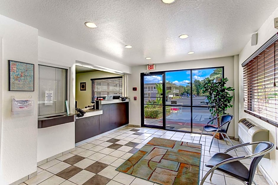 Studio 6-Kissimmee, FL - Orlando