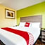 OYO Hotel Houston N Fm-1960 Champions TX