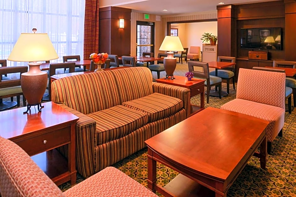 Staybridge Suites Indianapolis-Airport