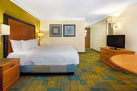 King Room - Hearing Accessible/Non-Smoking
