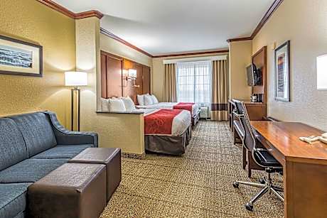 2 Queen Beds Suite Nonsmoking Accessible