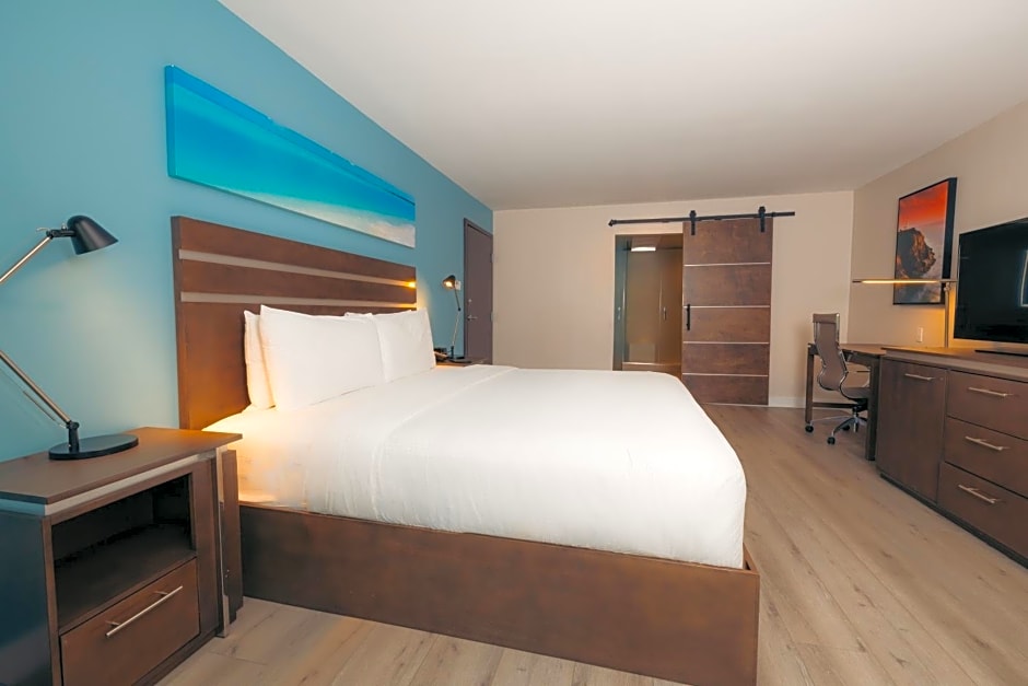 The Cove Hotel