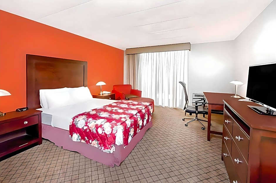 Clarion Hotel
