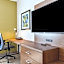 Holiday Inn Express & Suites Mountain View Silicon Valley