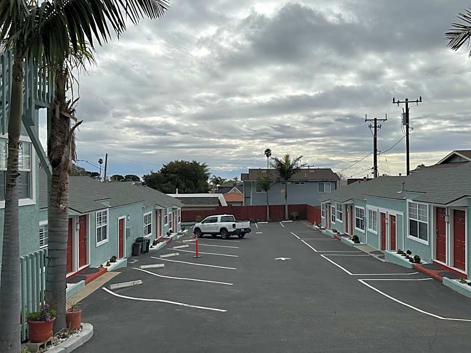 The Palomar Inn