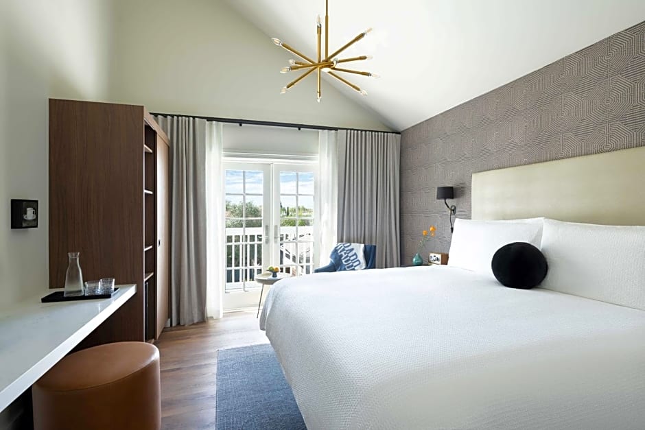 El Dorado Hotel