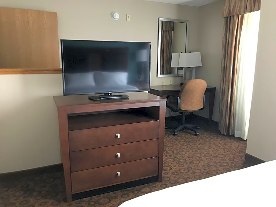 Holiday Inn Express St. Cloud