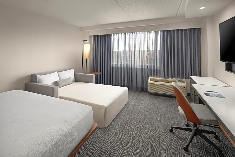 Courtyard by Marriott New Haven at Yale