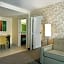 Home2 Suites by Hilton Milwaukee Airport