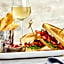 Courtyard by Marriott Indianapolis Airport