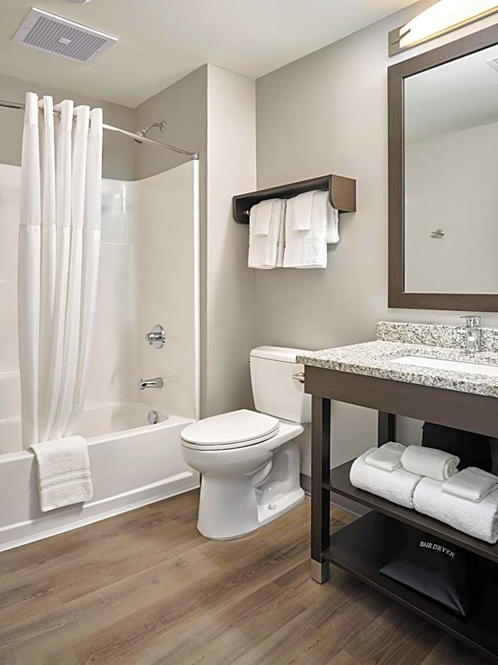 stayAPT Suites College Station