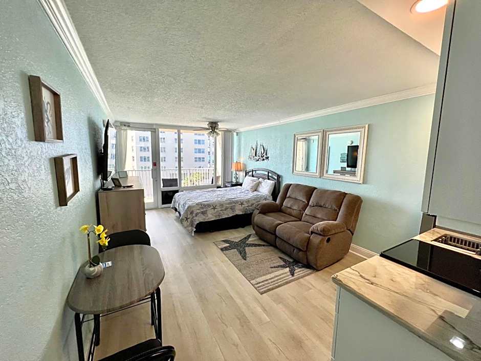 Pirates Cove 4th Floor Balcony Remodeled Condo