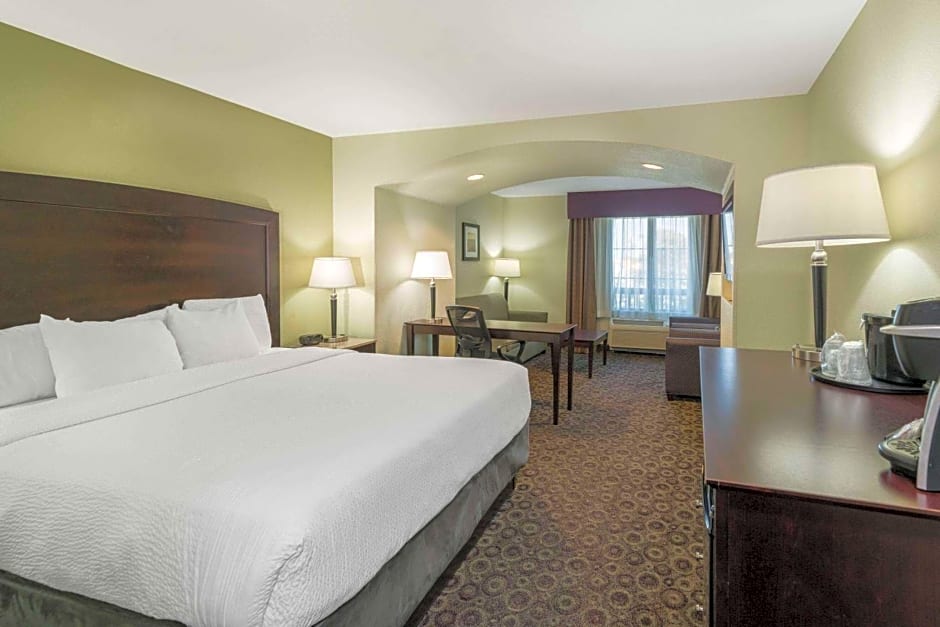 La Quinta Inn & Suites by Wyndham Las Vegas Airport South
