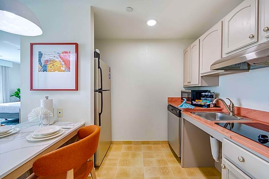 Homewood Suites By Hilton East Rutherford