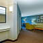 La Quinta Inn & Suites by Wyndham Tucson Airport