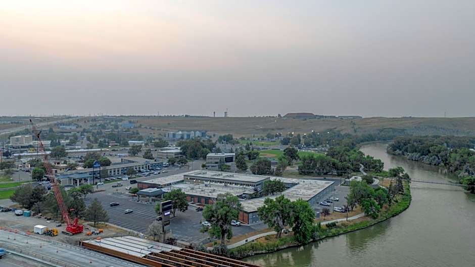 Riverside Hotel