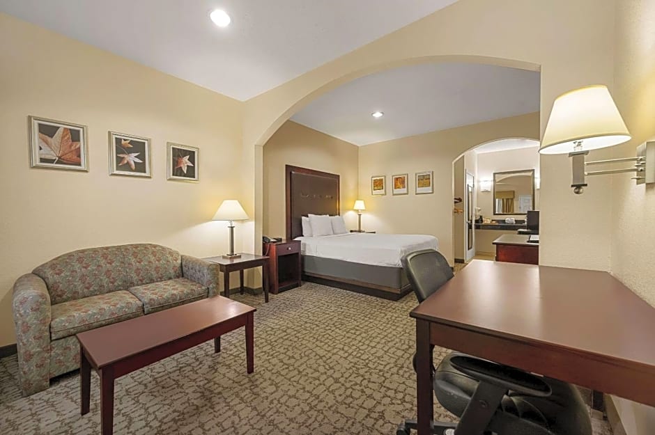 Quality Inn & Suites