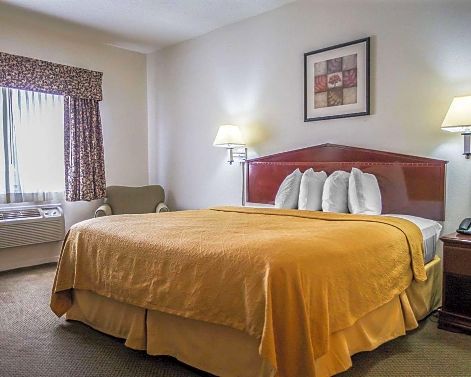 Quality Inn Peru near Starved Rock State Park