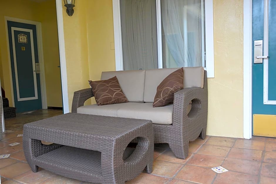Oasis Inn and Suites