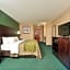 Quality Inn & Suites Arnold