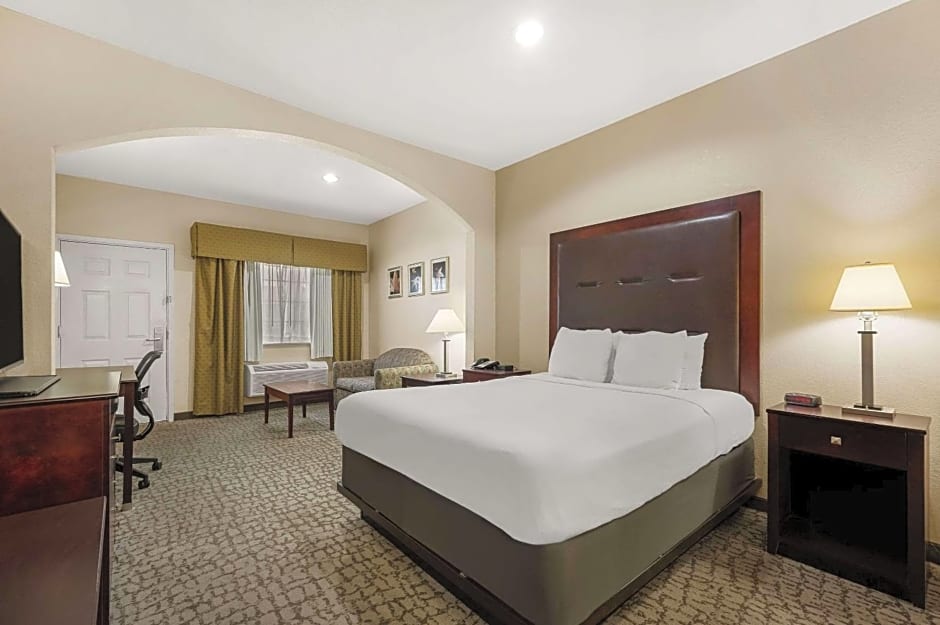 Quality Inn & Suites