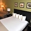 Holiday Inn Edison at Midtown