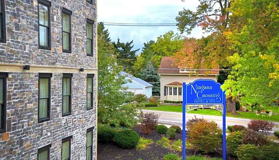 Niagara Crossing Hotel & SPA