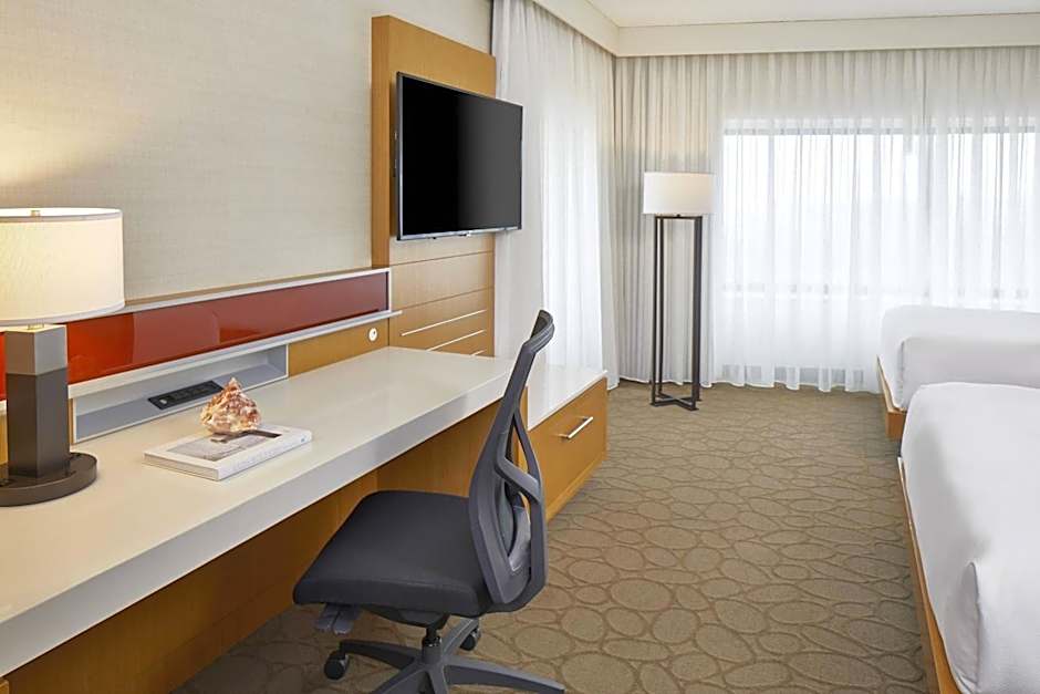 Renaissance Chicago Glenview Suites Hotel