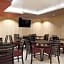 Super 8 by Wyndham Bronx