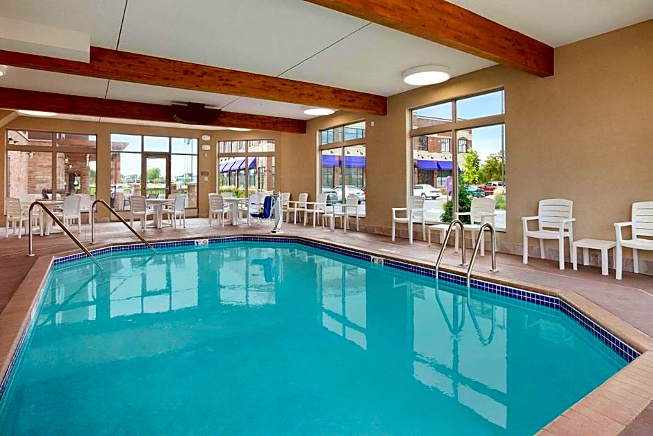 Country Inn & Suites by Radisson Roseville - St. Paul