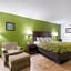 Econo Lodge Inn And Suites East