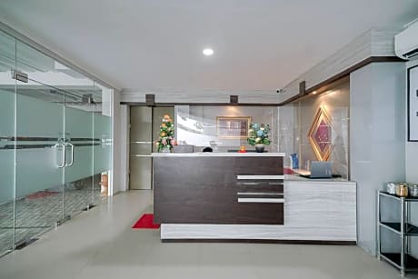 Urbanview Hotel Bari Syariah Palembang By RedDoorz