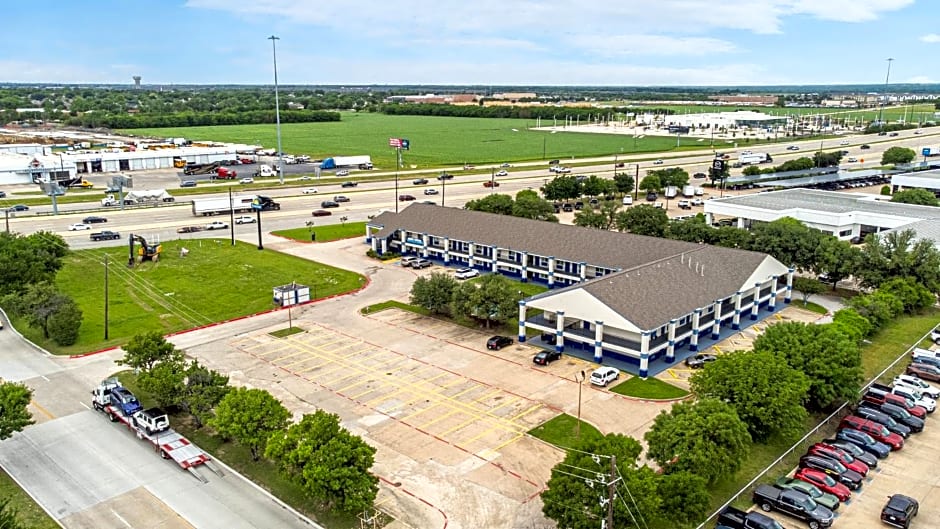 Days Inn by Wyndham McKinney