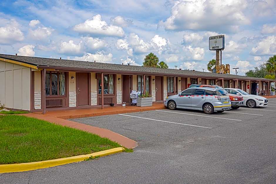 Liberty Garden Inn by OYO Kissimmee near Disney World