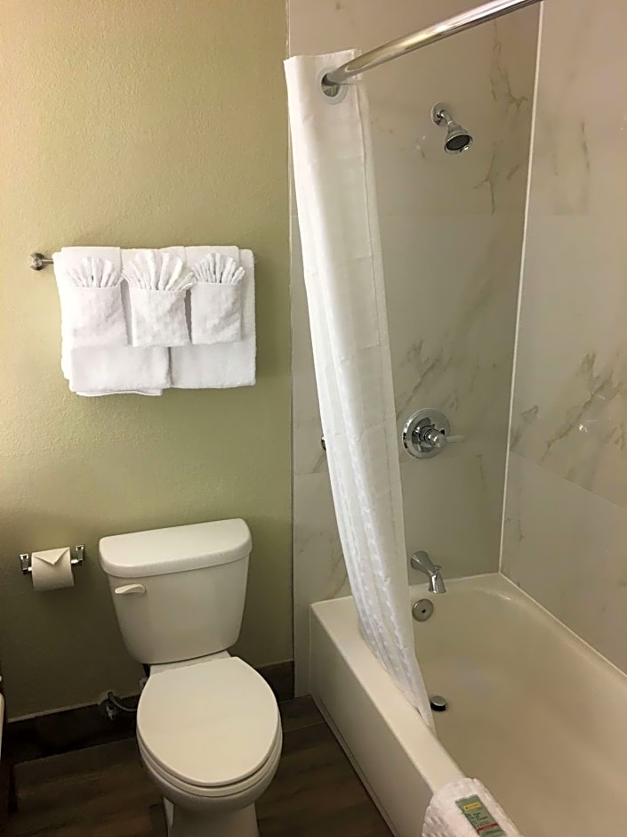 Best Western Carlsbad by the Sea