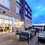 Holiday Inn Express & Suites - Detroit - Dearborn, an IHG Hotel