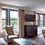 The Raphael Hotel, Autograph Collection by Marriott