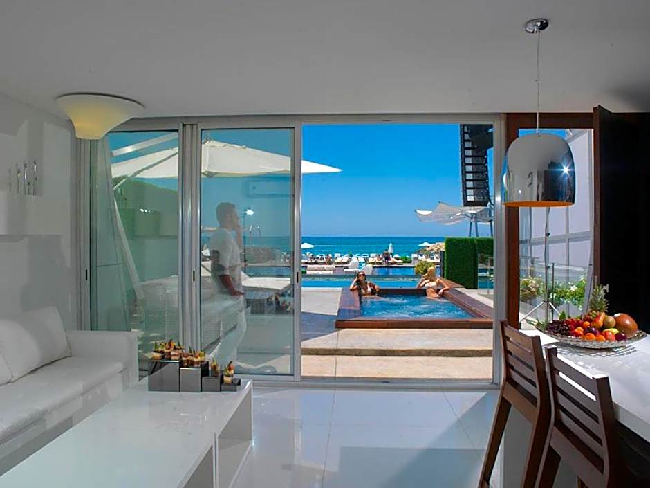 Veer Luxury Boutique Hotel & Beach Club