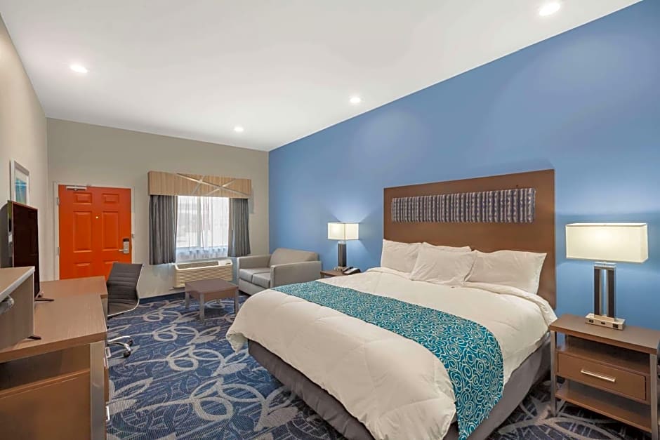 Baymont Inn & Suites Houston Hobby Airport