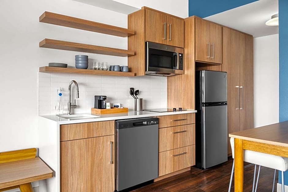 Element Springfield South