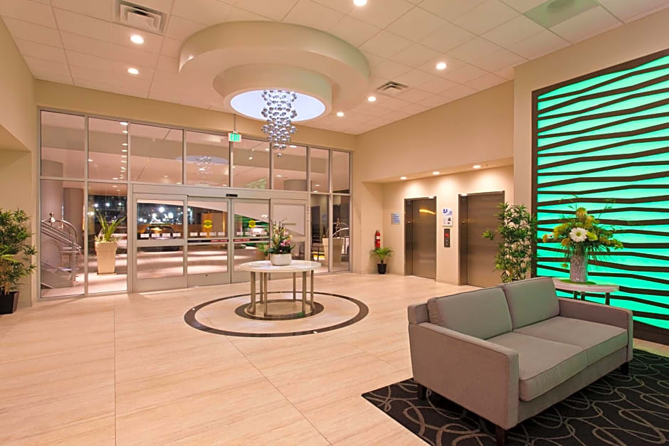 Holiday Inn Express North Hollywood Burbank Area