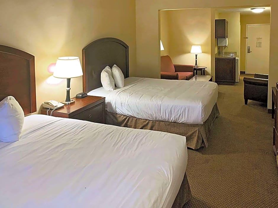 Rodeway Inn & Suites