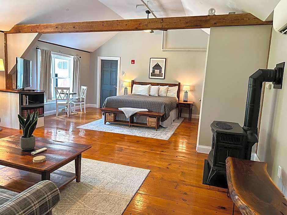 The Black Walnut Inn