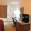 Norfolk Country Inn and Suites